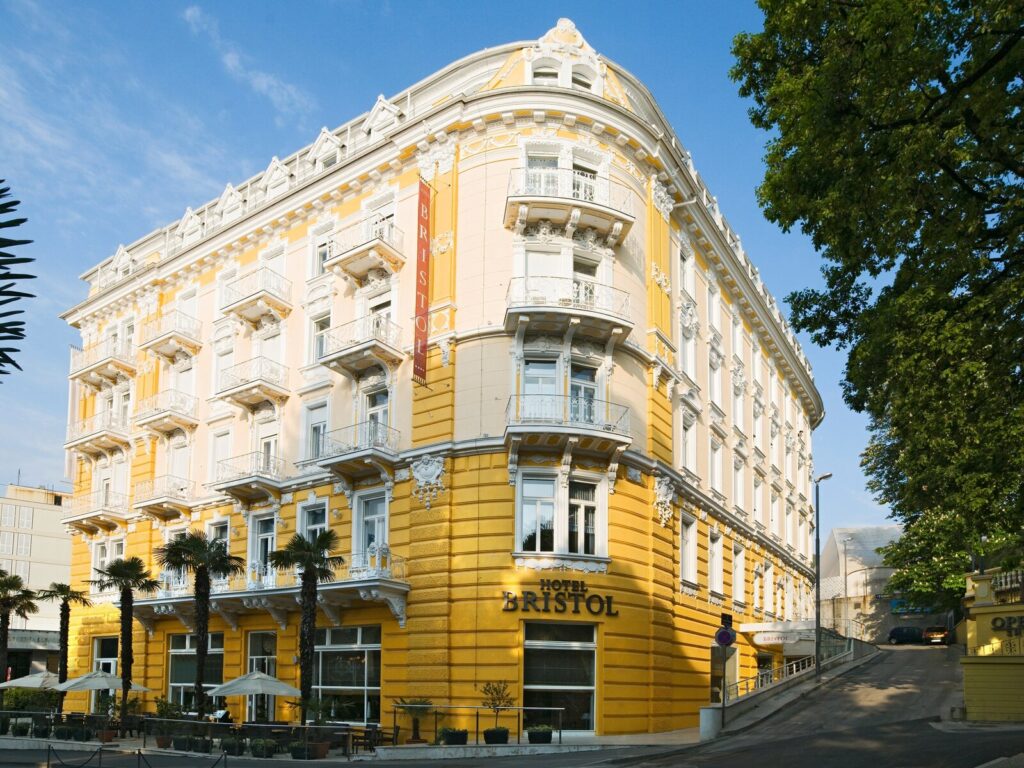 Hotel Bristol