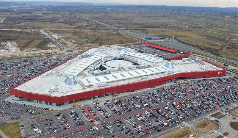 Shopping centar west gate u Zapresicu